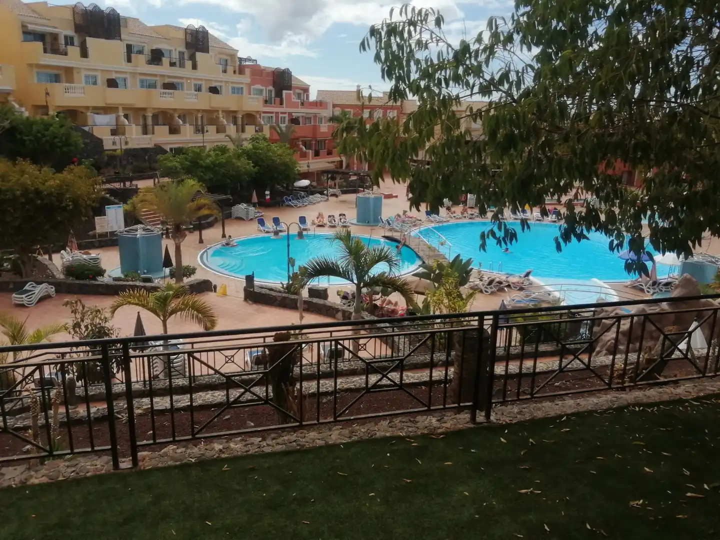 Apartament amb piscina en venda a meandro