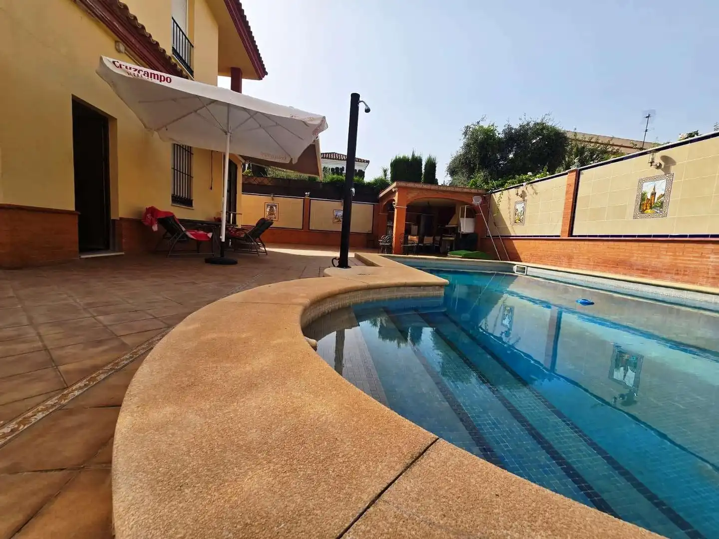Piscina de Casa o xalet en venda en Bormujos amb Aire condicionat i Piscina