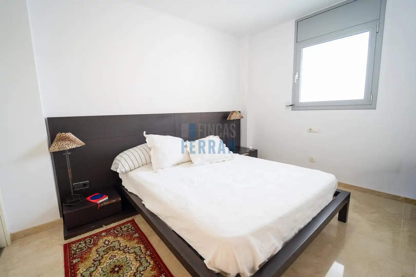 Schlafzimmer von Dachboden zum Verkauf in El Vendrell mit Klimaanlage, Terrasse und Abstellraum