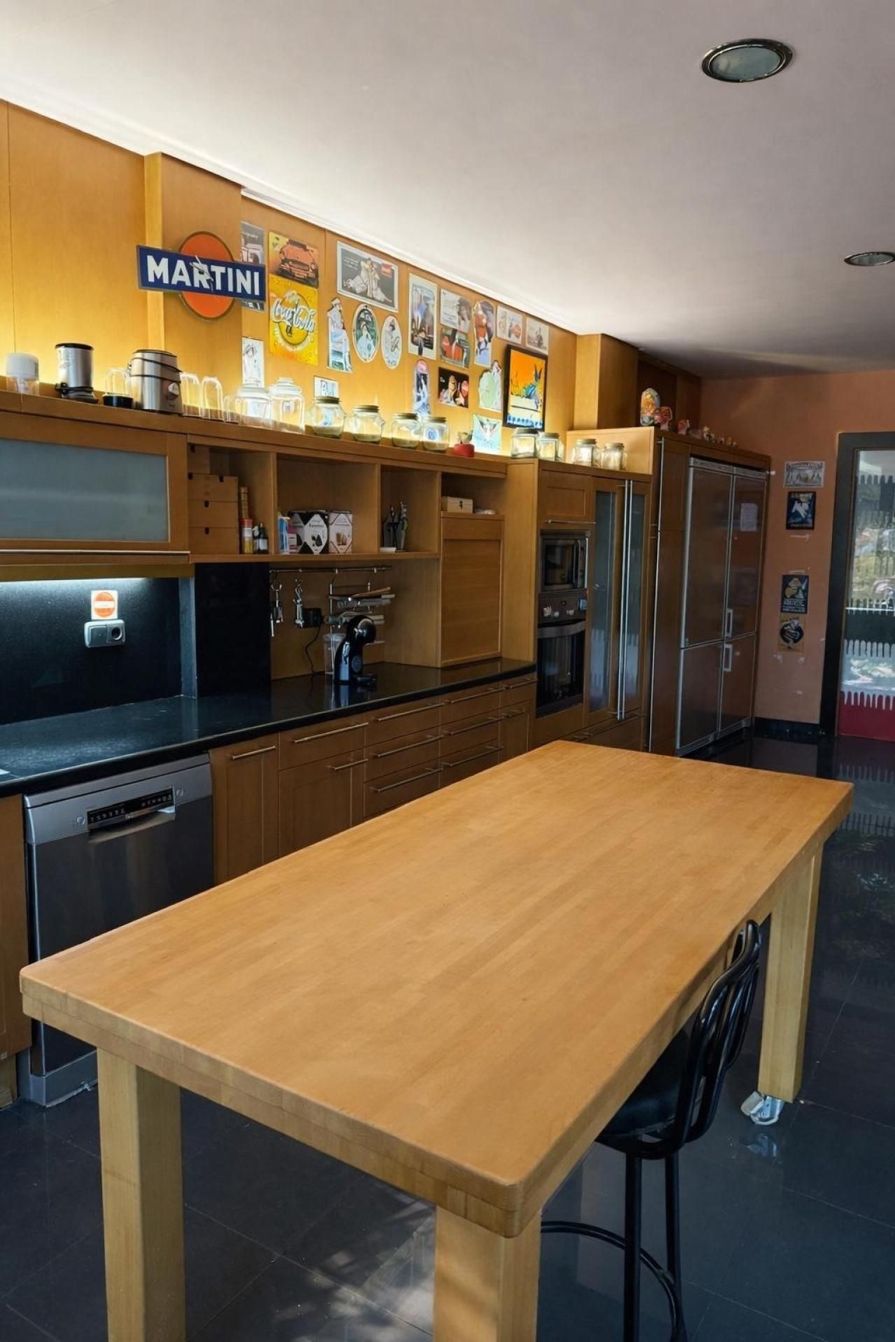 Cuina de Casa o xalet en venda en Almansa amb Calefacció, Terrassa i Piscina