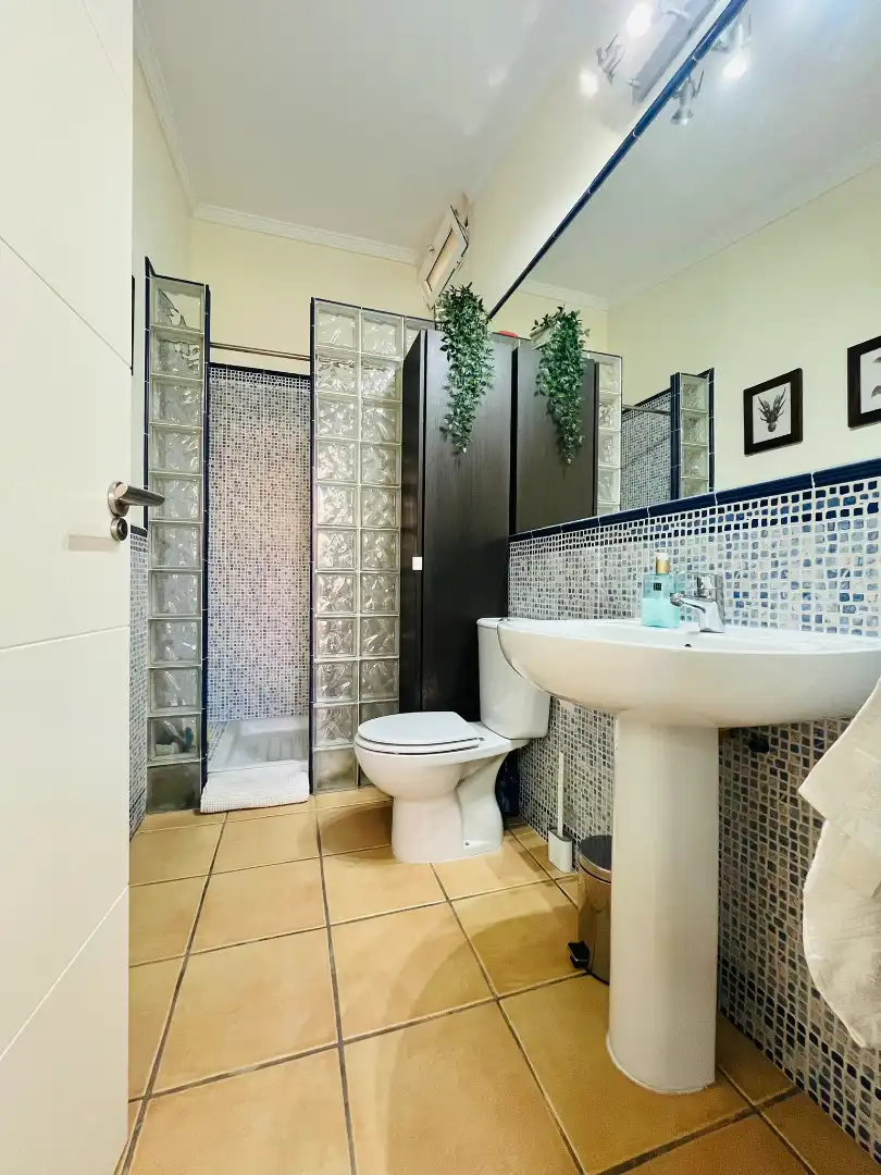 Baño de Casa o chalet en venta en Fuengirola con Aire acondicionado, Jardín privado y Terraza
