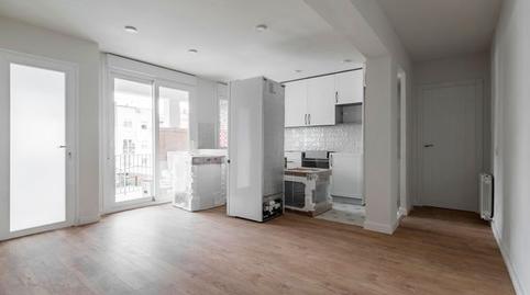 Foto 2 de Piso en venta en Avenida de Monforte de Lemos, Pilar, Madrid