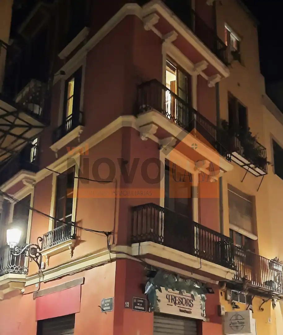 Balcony of Flat for rent in Valencia  with Air Conditioner