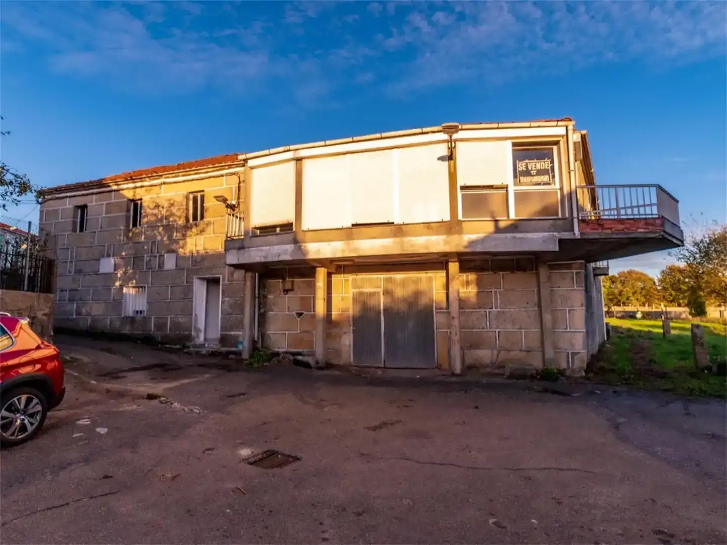 Vista exterior de Casa o xalet en venda en Cualedro amb Balcó