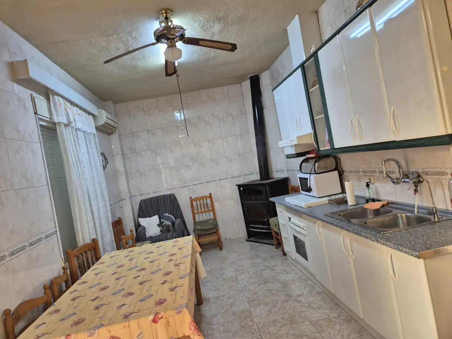 Casa adosada en venta en Ceutí