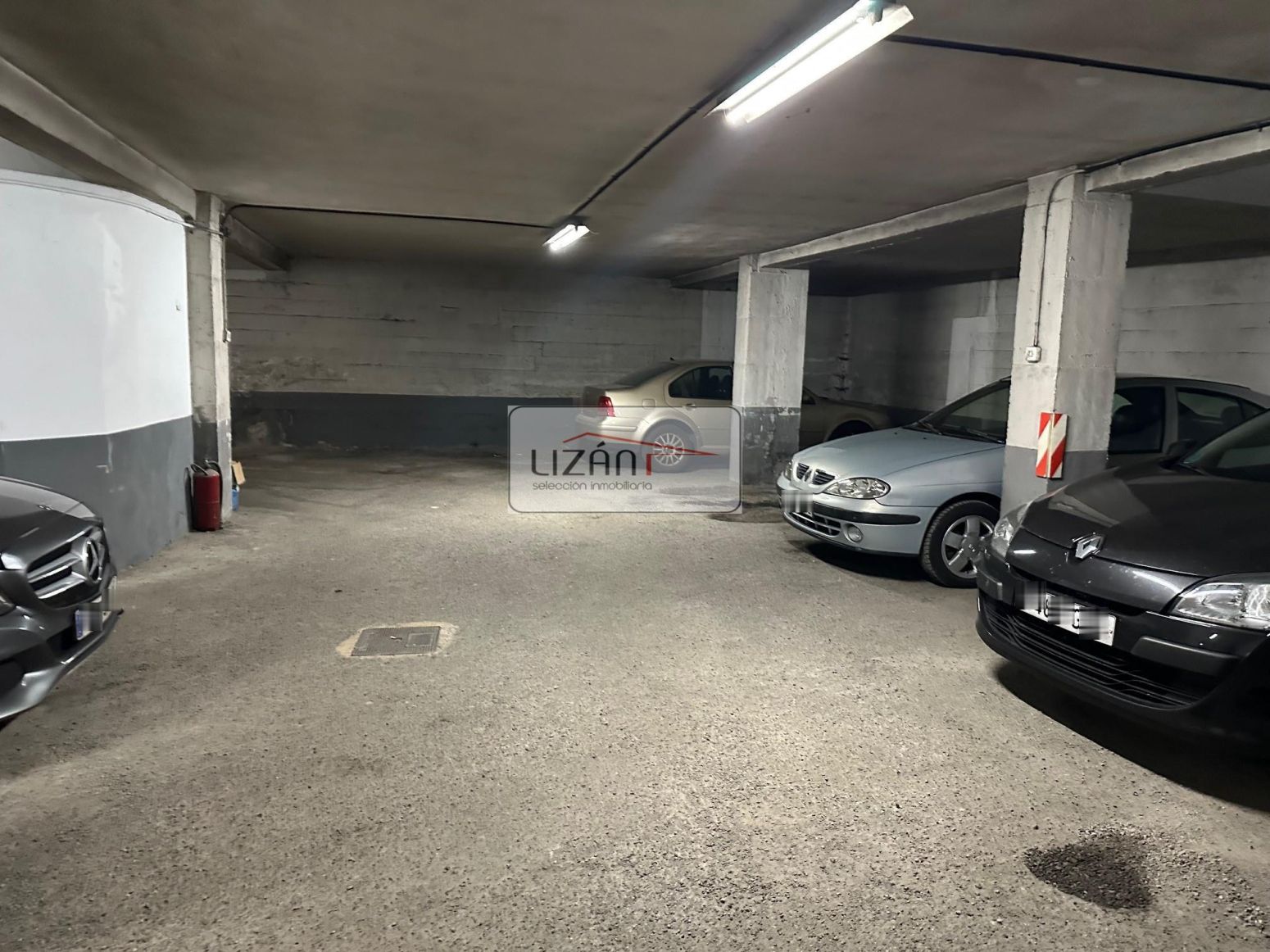 Aparcament de Garatge en venda en Oviedo 