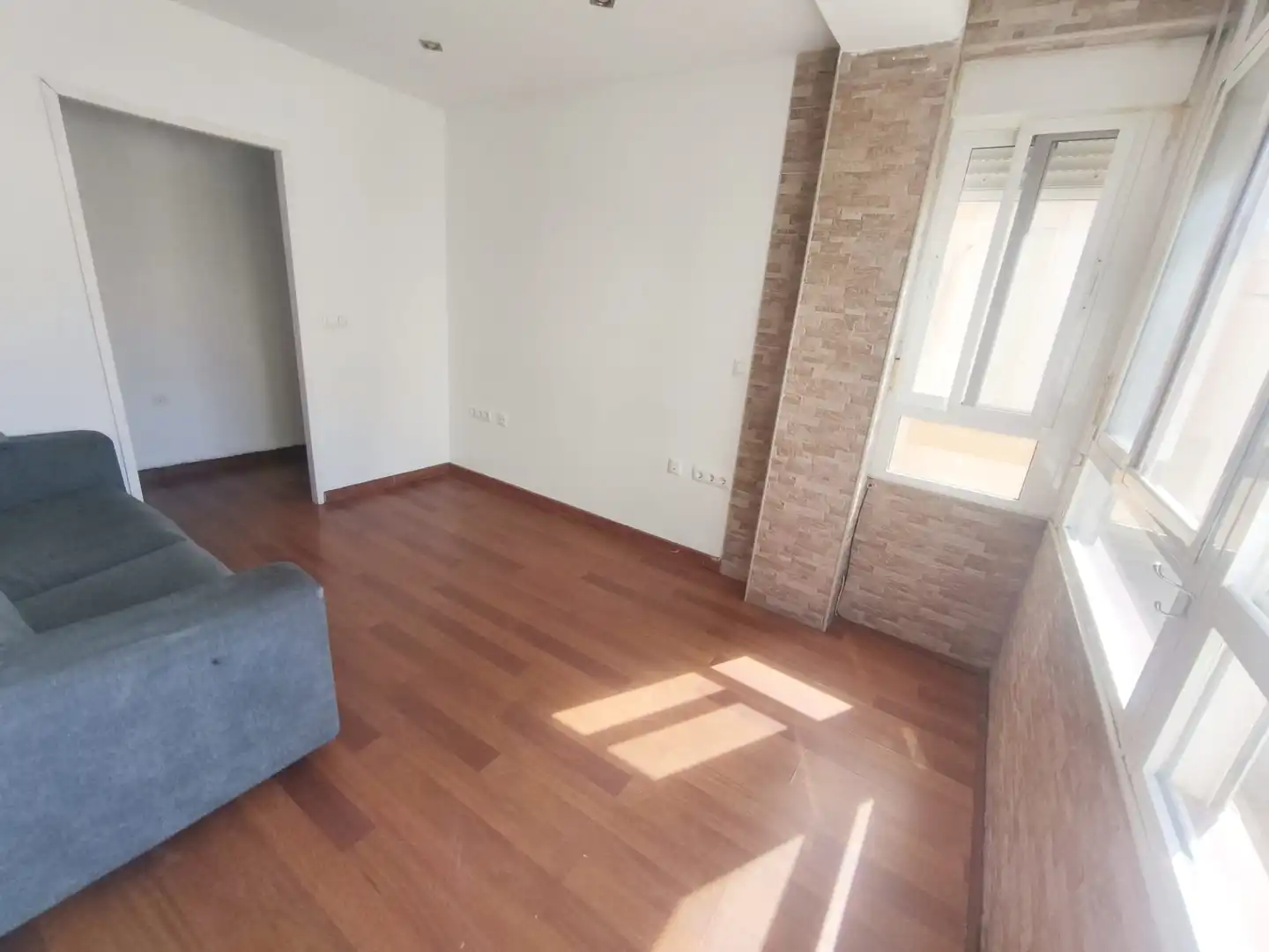 Sala d'estar de Pis en venda en San Fernando amb Aire condicionat i Moblat