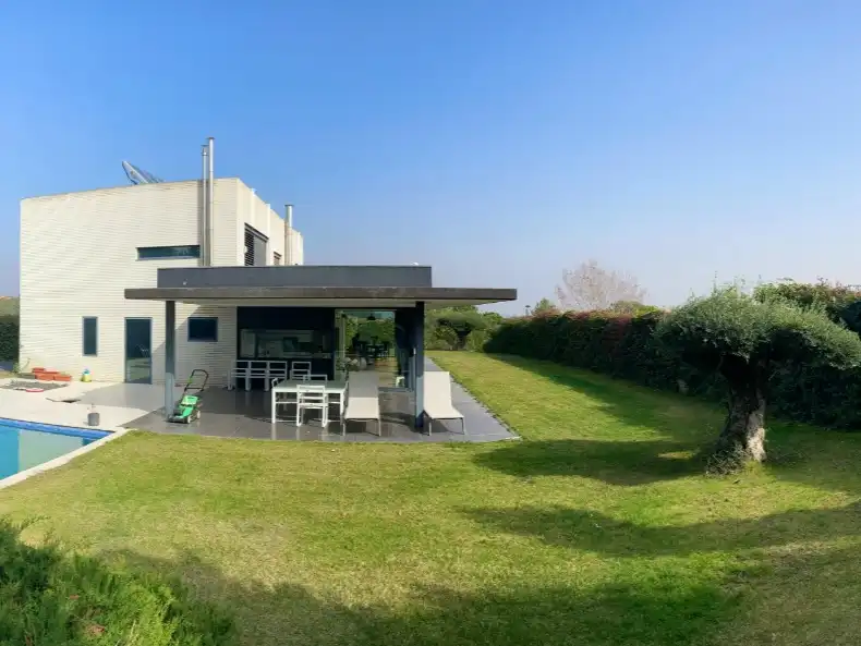 Villa mit Pool zur Miete in Avinguda montseny 43, imagen 2