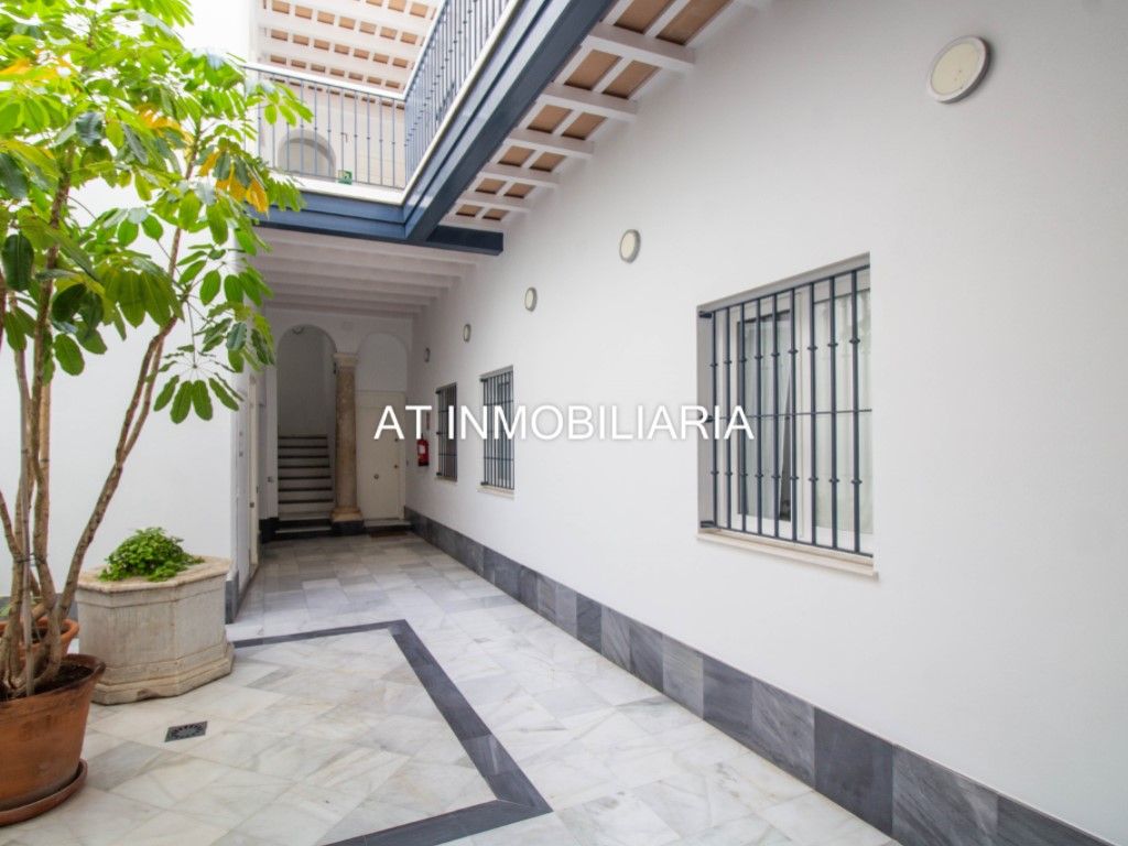 Exterior view of Flat for sale in  Cádiz Capital  with Air Conditioner