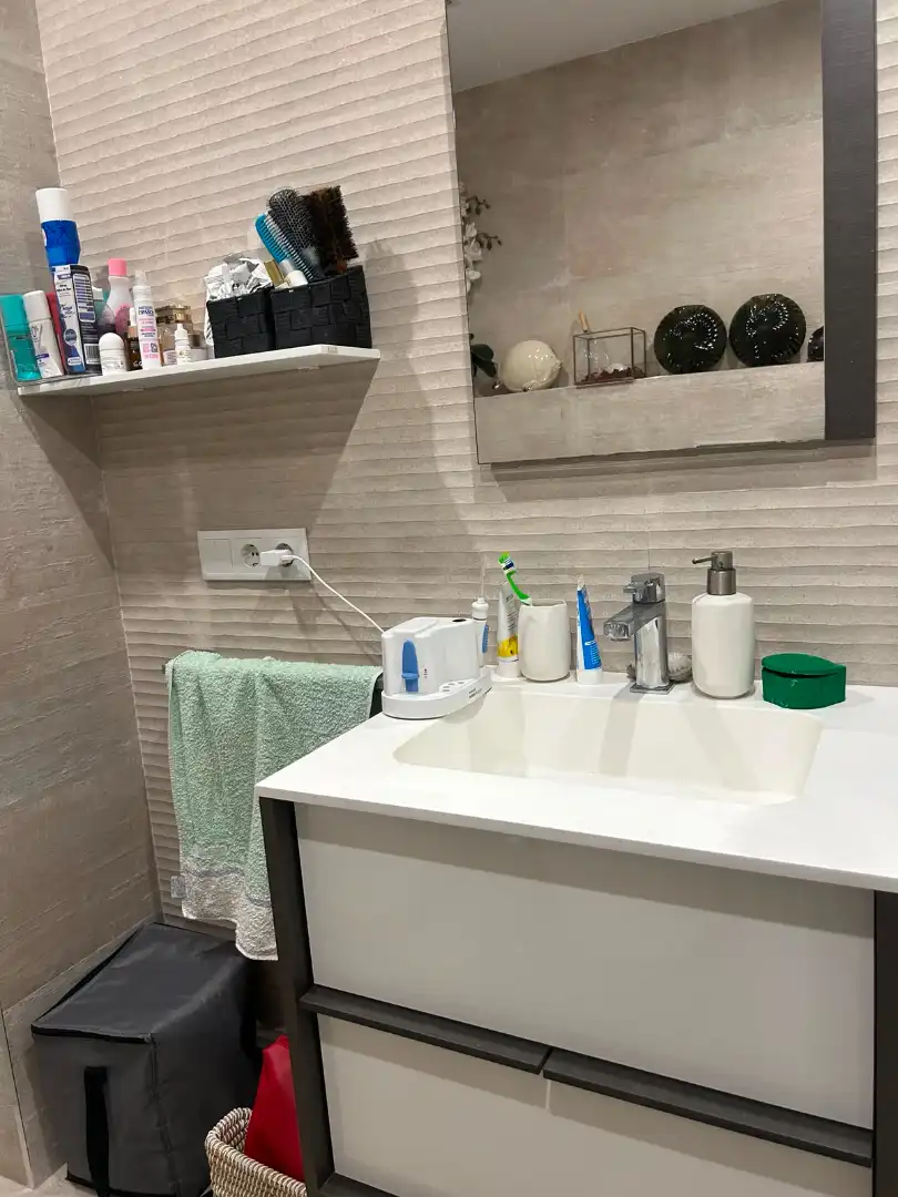Baño de Piso en venta en Valencia con Aire acondicionado, Amueblado y Balcón