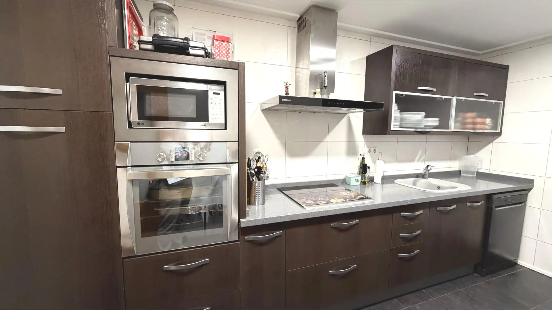 Küche von Wohnung zum Verkauf in Elche / Elx mit Klimaanlage und Balkon