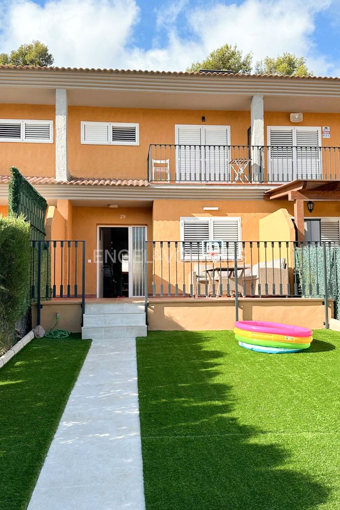 Terrassa de Casa o xalet de lloguer en Serra amb Calefacció, Jardí privat i Terrassa