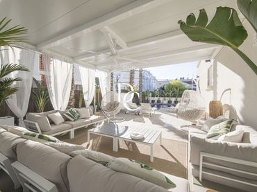 Casa amb piscina en venda a Avinguda de Nostra Senyora del Vinyet