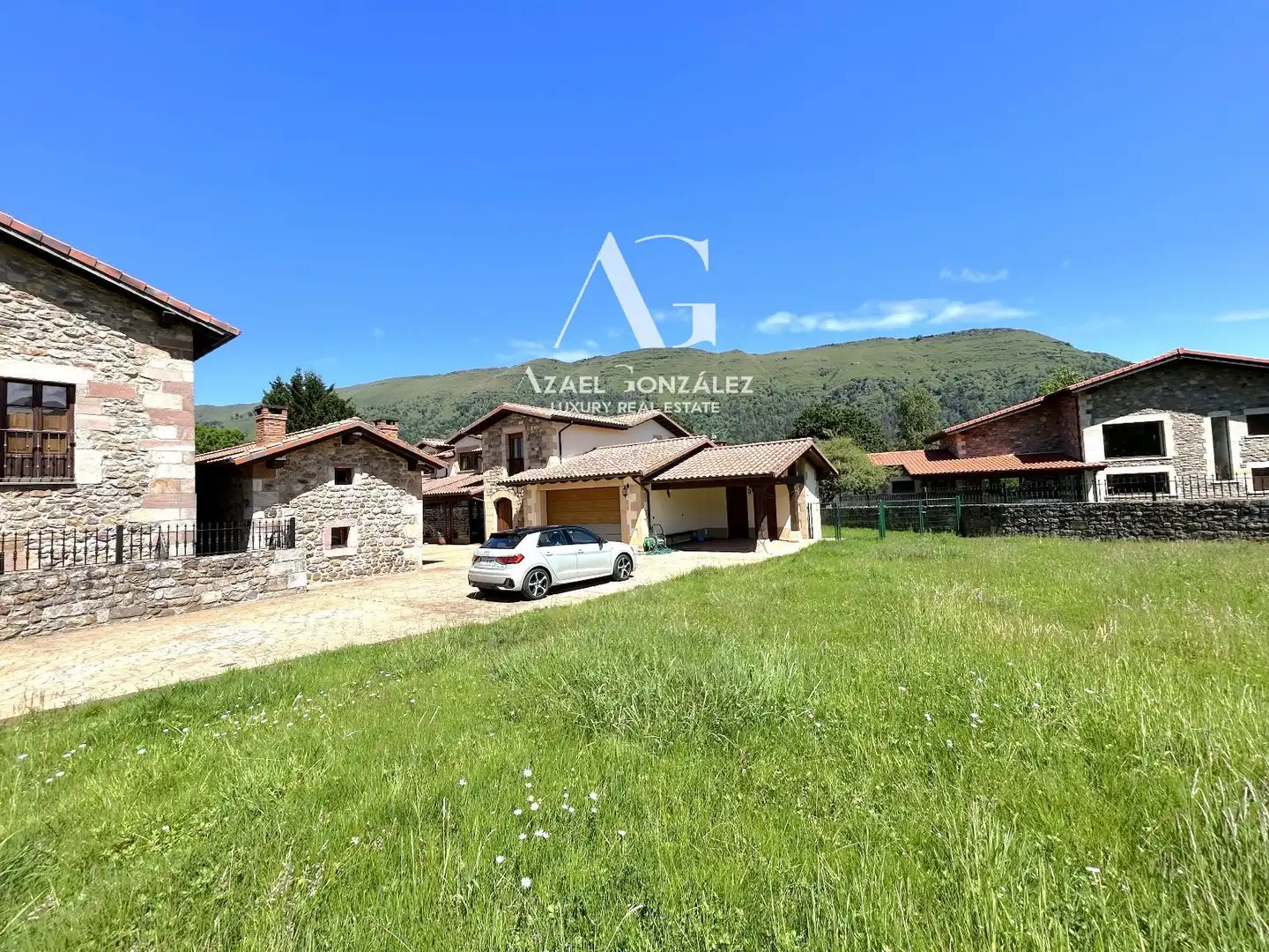Vista exterior de Casa o chalet en venta en Ruente con Calefacción, Jardín privado y Terraza