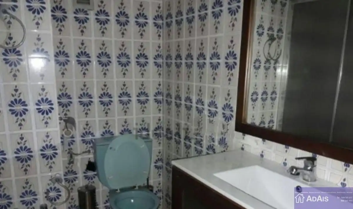 Baño de Piso en venta en Gandia con Calefacción, Amueblado y Balcón