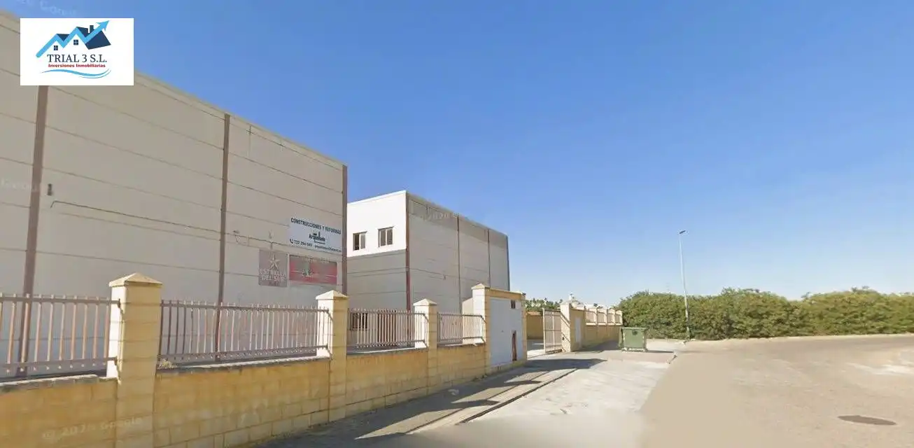 Vista exterior de Nave industrial en venta en Marchena