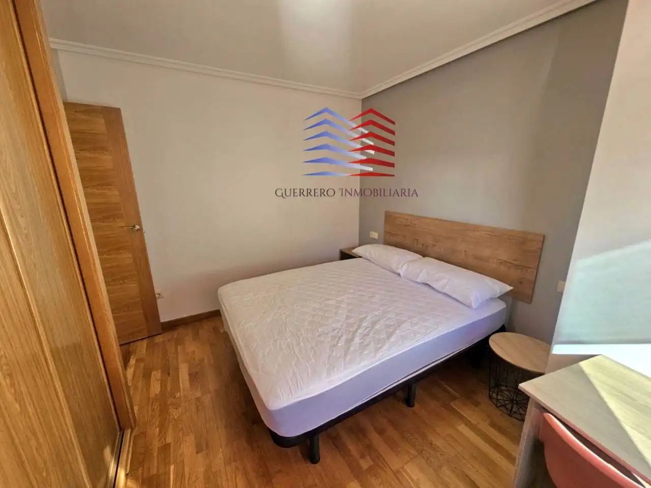 Schlafzimmer von Maisonette zur Miete in Ourense Capital  mit Heizung, Parkett und Möbliert