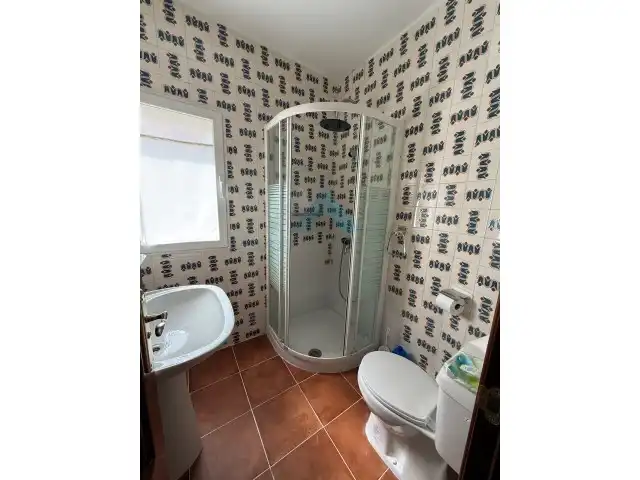 Badezimmer von Wohnung zum Verkauf in Alcalá de Henares mit Klimaanlage, Terrasse und Ofen