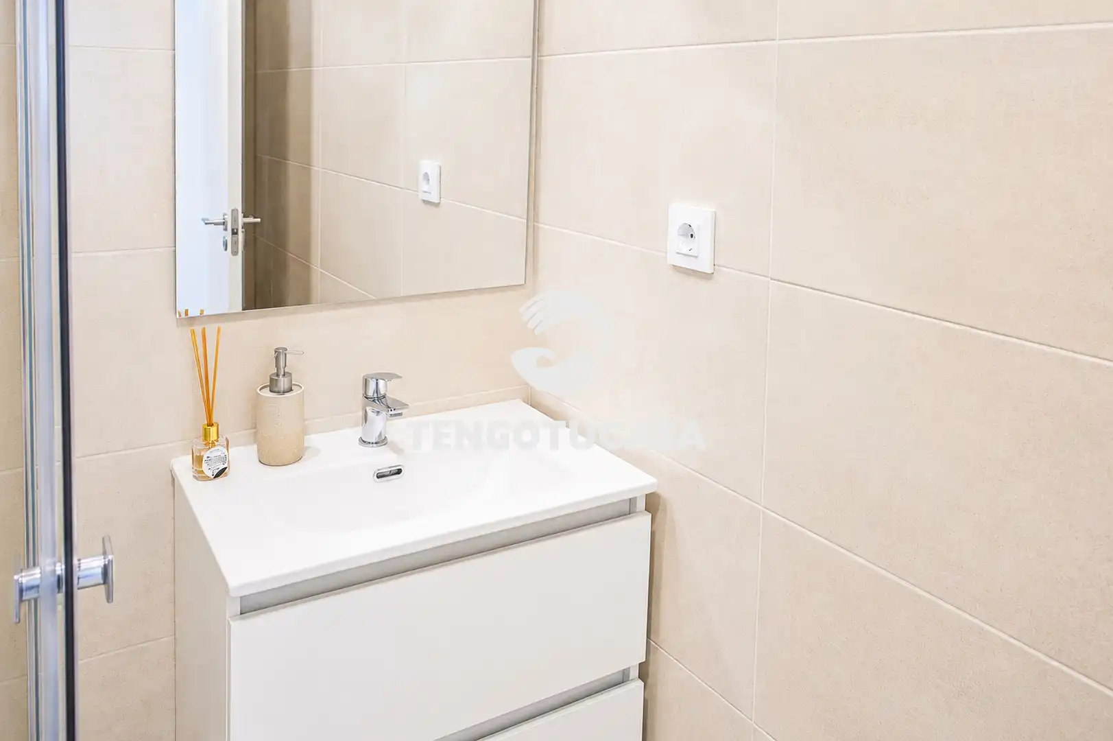 Baño de Piso en venta en Madrid con Aire acondicionado, Calefacción y Amueblado