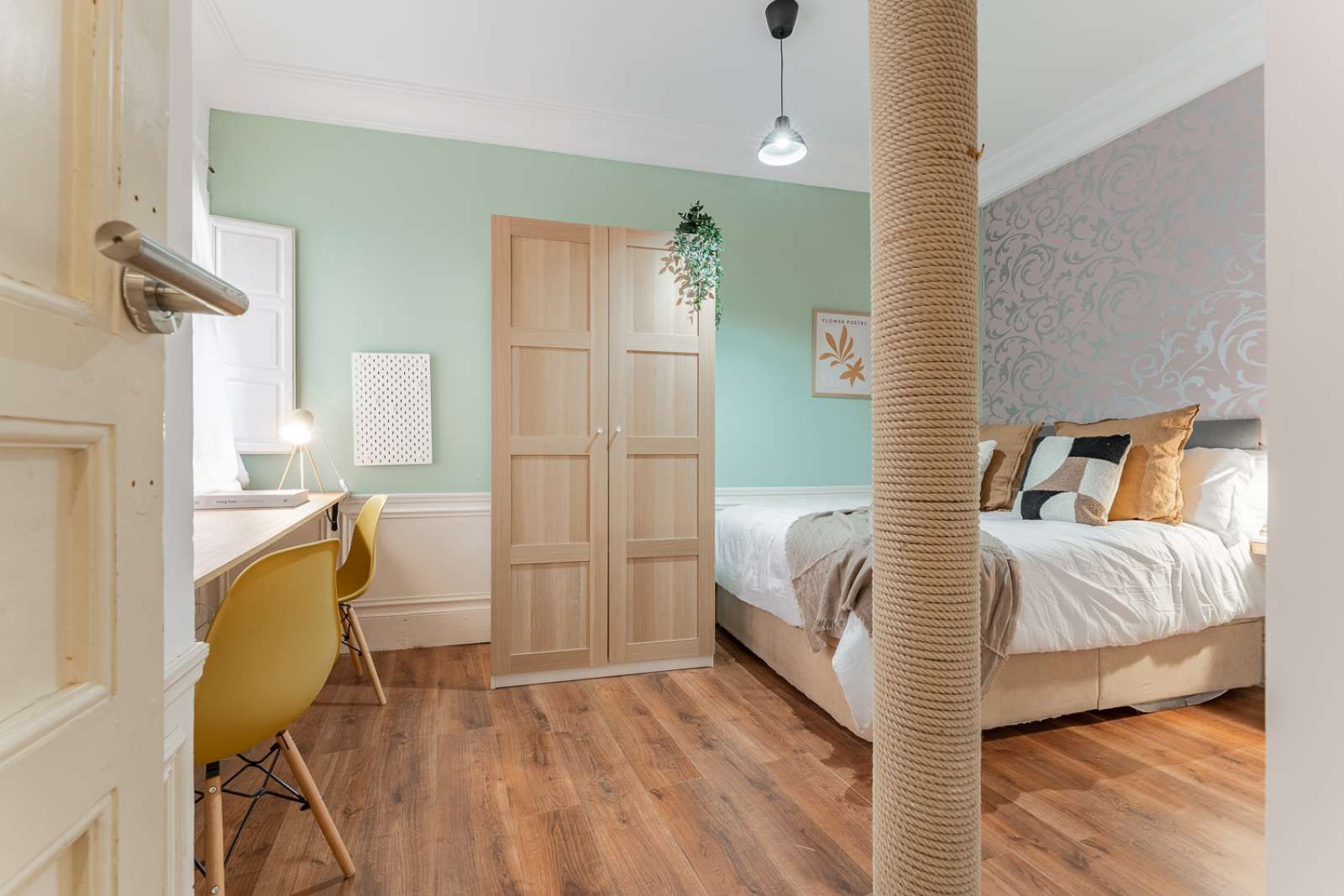 Bedroom of Flat to share in  Madrid Capital  with Air Conditioner, Heating and Terrace