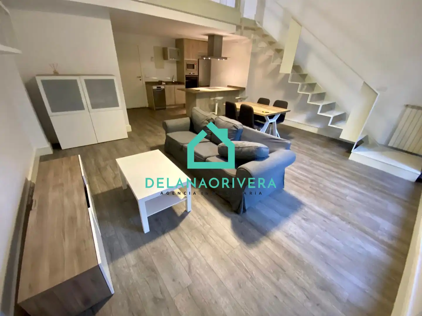 Vista exterior de Loft de lloguer en Camarma de Esteruelas amb Aire condicionat, Calefacció i Terrassa