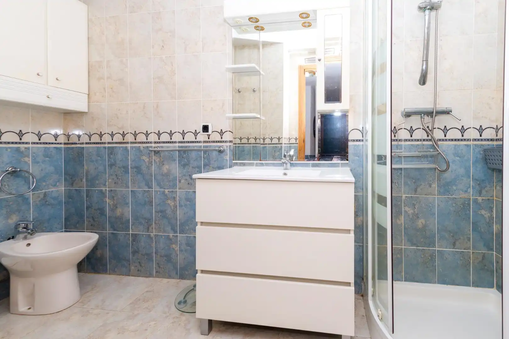 Badezimmer von Wohnungen zum Verkauf in Benicasim / Benicàssim mit Privatgarten, Terrasse und Gemeinschaftspool