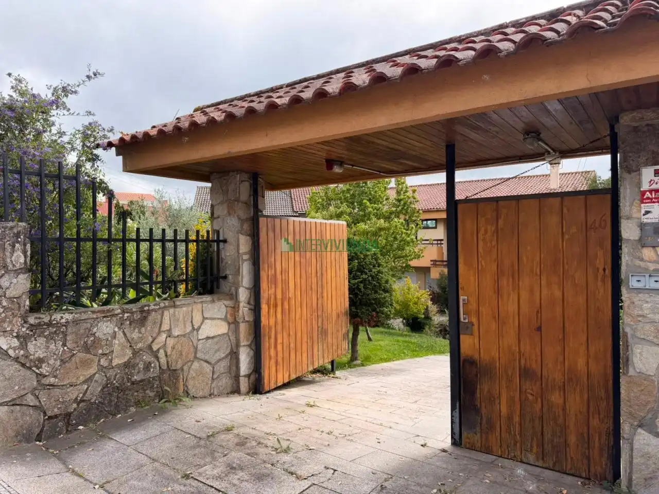 Vista exterior de Casa o chalet en venta en Vigo  con Calefacción, Jardín privado y Terraza