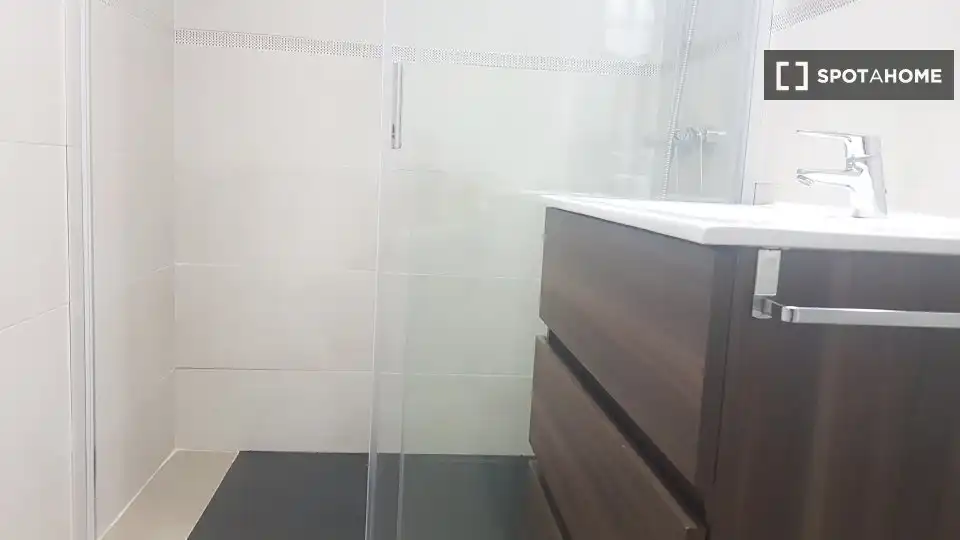 Wohnung zur Miete in Quatre Carreres, imagen 15