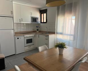 Cuina de Dúplex de lloguer en Alcalá de Henares amb Calefacció, Moblat i Forn