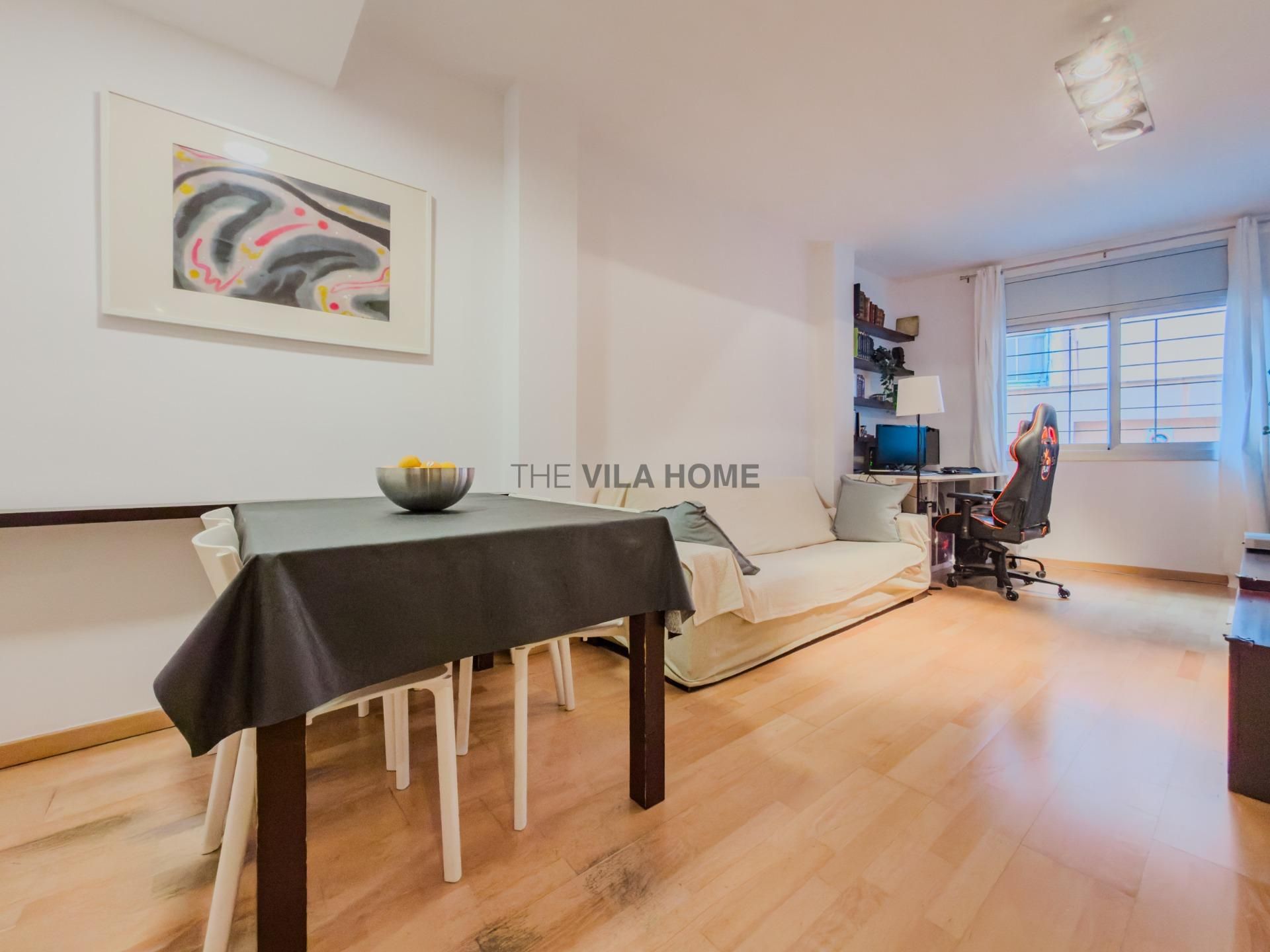 Exterior view of Planta baja for sale in Vilanova i la Geltrú  with Air Conditioner