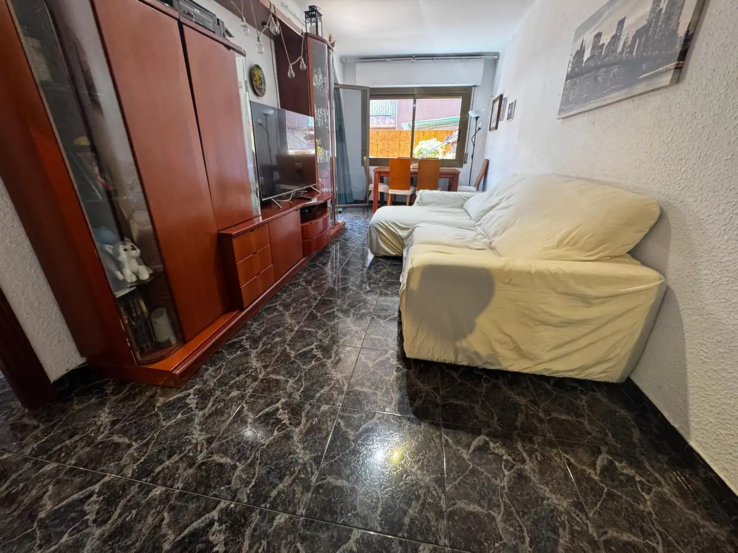 Sala d'estar de Pis en venda en L'Hospitalet de Llobregat amb Calefacció i Terrassa