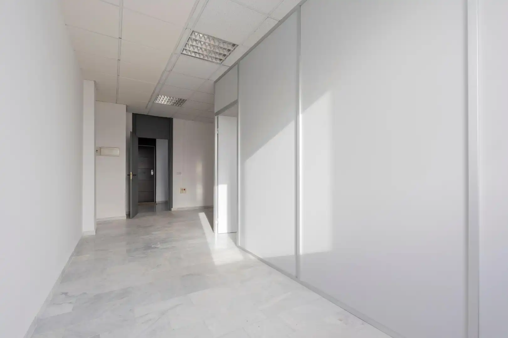 Local en venta en Mairena del Aljarafe con Aire acondicionado