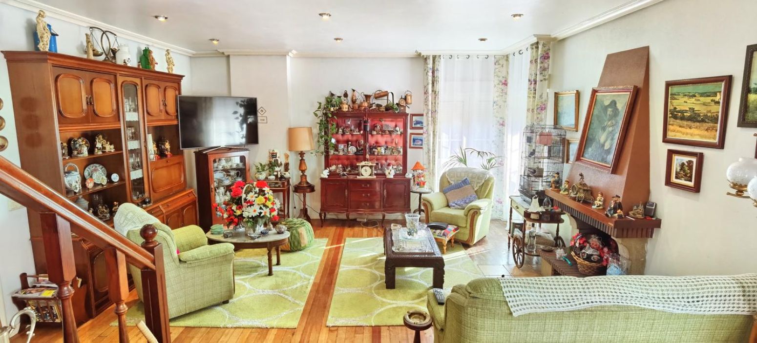 Sala d'estar de Casa o xalet en venda en Villaviciosa