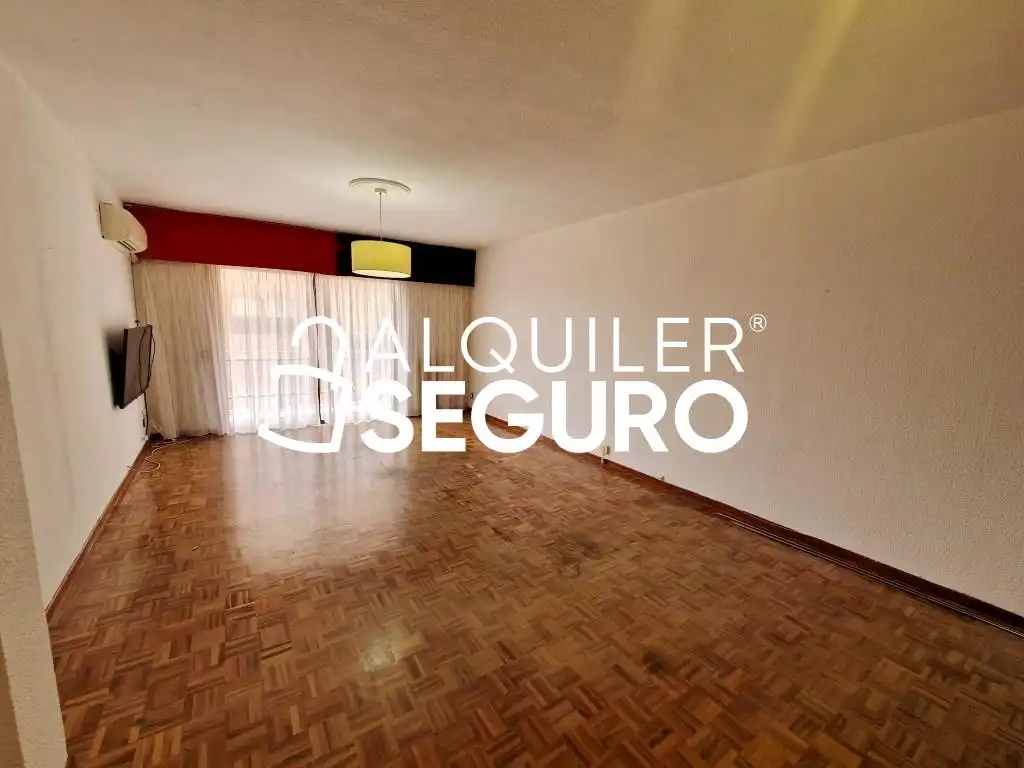 Sala de estar de Piso de alquiler en Navalcarnero con Aire acondicionado, Calefacción y Terraza