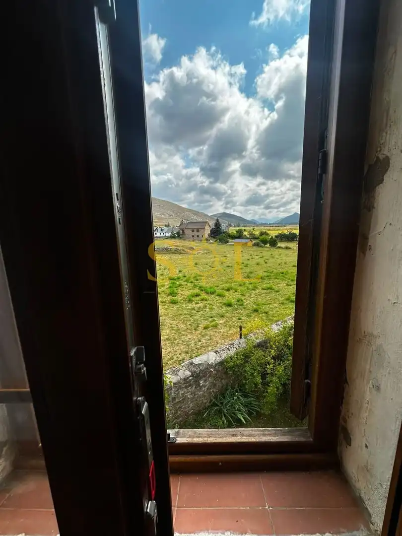 Casa o chalet en venta en Cabrillanes con Calefacción y Jardín privado