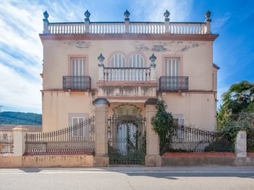 Casa bifamiliare in vendita a Plaza Industria