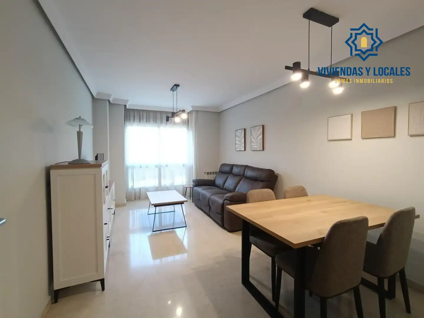Living room of Flat for rent in Granada  with Air Conditioner, Heating and Furnished