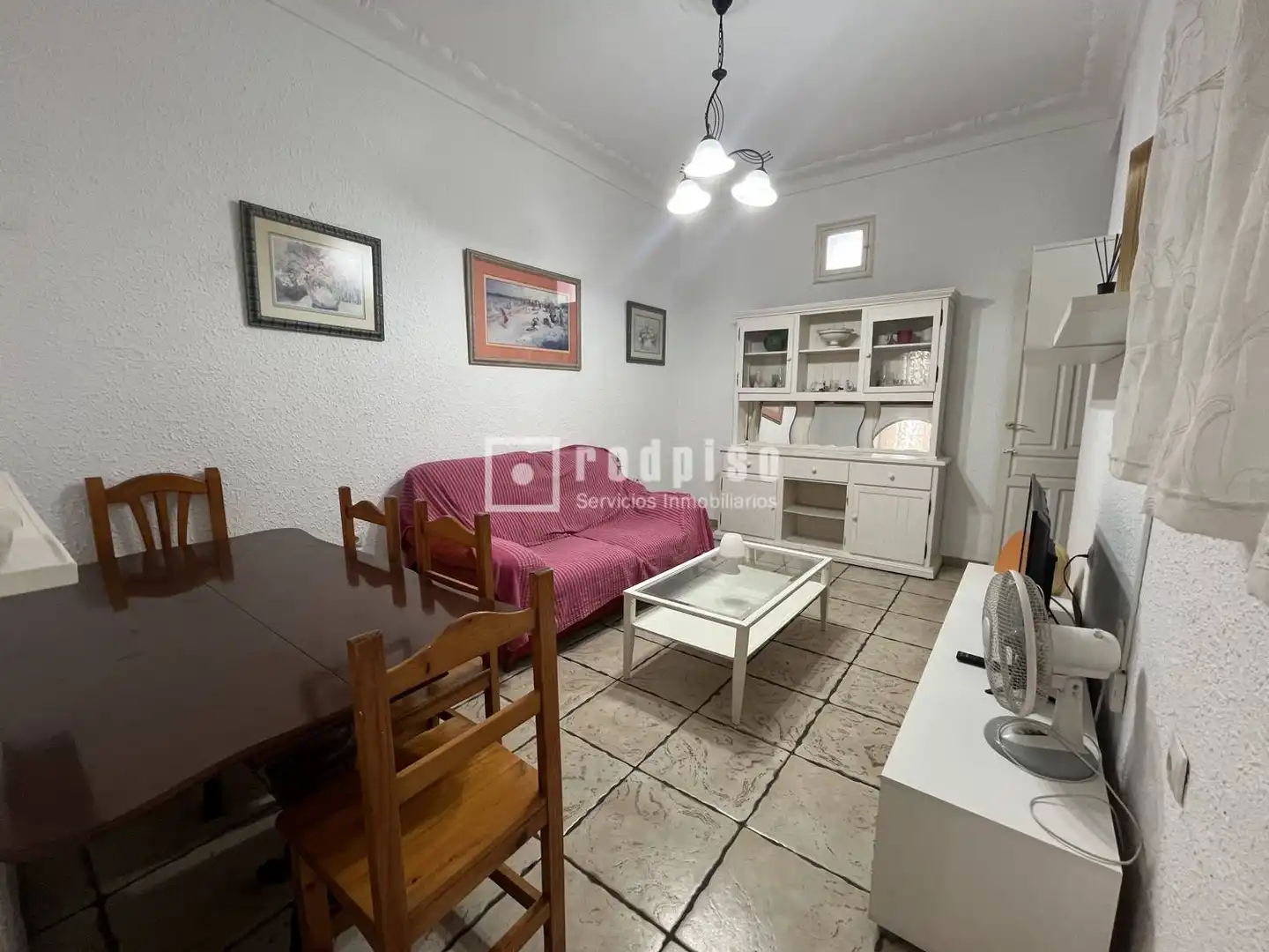 Sala d'estar de Pis de lloguer en Sevilla amb Aire condicionat, Terrassa i Moblat