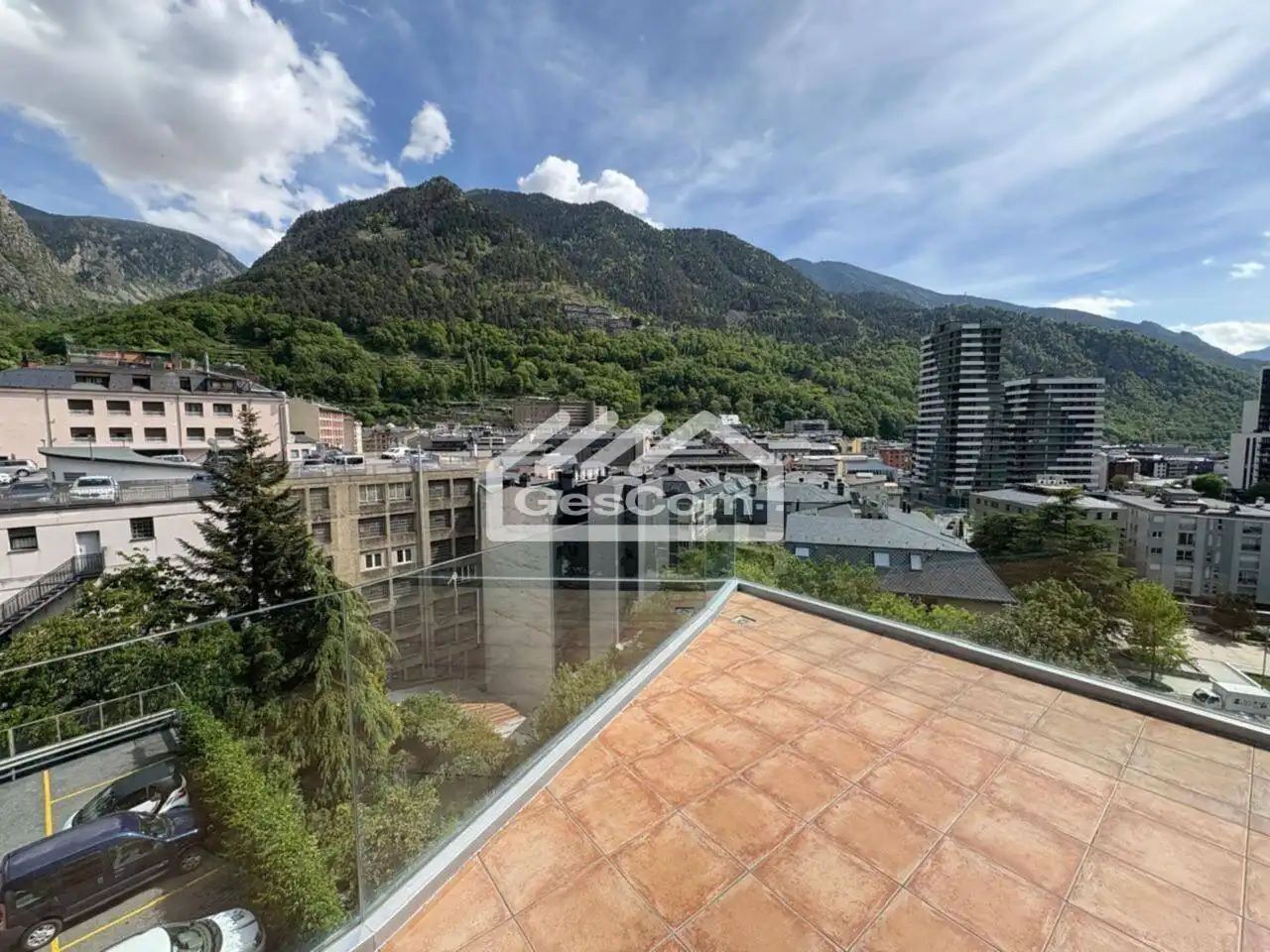 Vista exterior de Ático en venta en Escaldes – Engordany con Aire acondicionado, Calefacción y Terraza