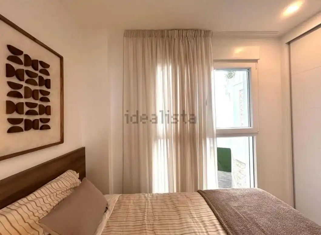 Habitación de Piso de alquiler en Alicante / Alacant con Aire acondicionado, Calefacción y Amueblado