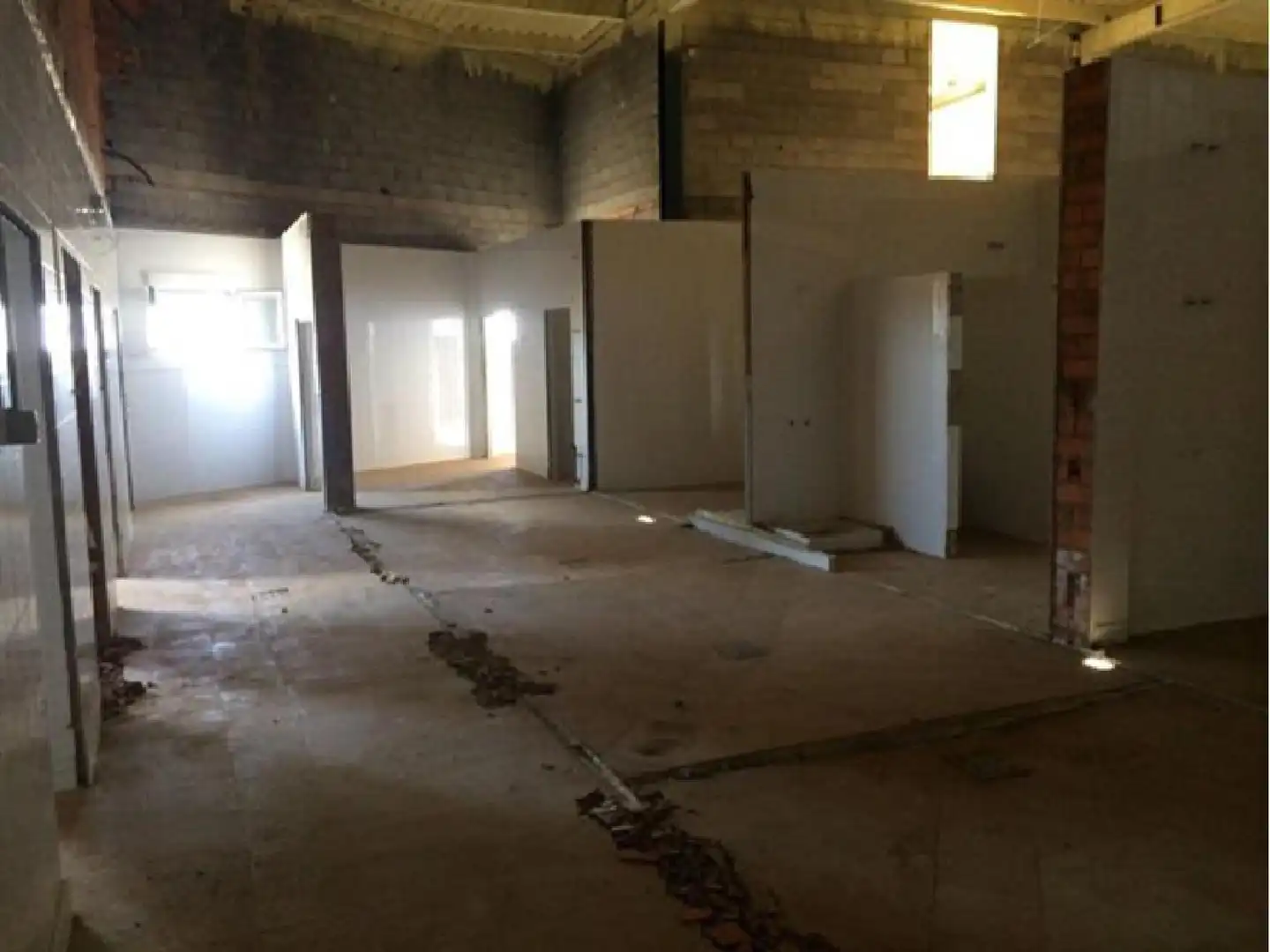 Industrial building for sale in Cabeza del Buey, imagen 5
