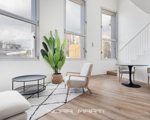 Living room of Duplex to rent in  Barcelona Capital  with Air Conditioner, Heating and Terrace