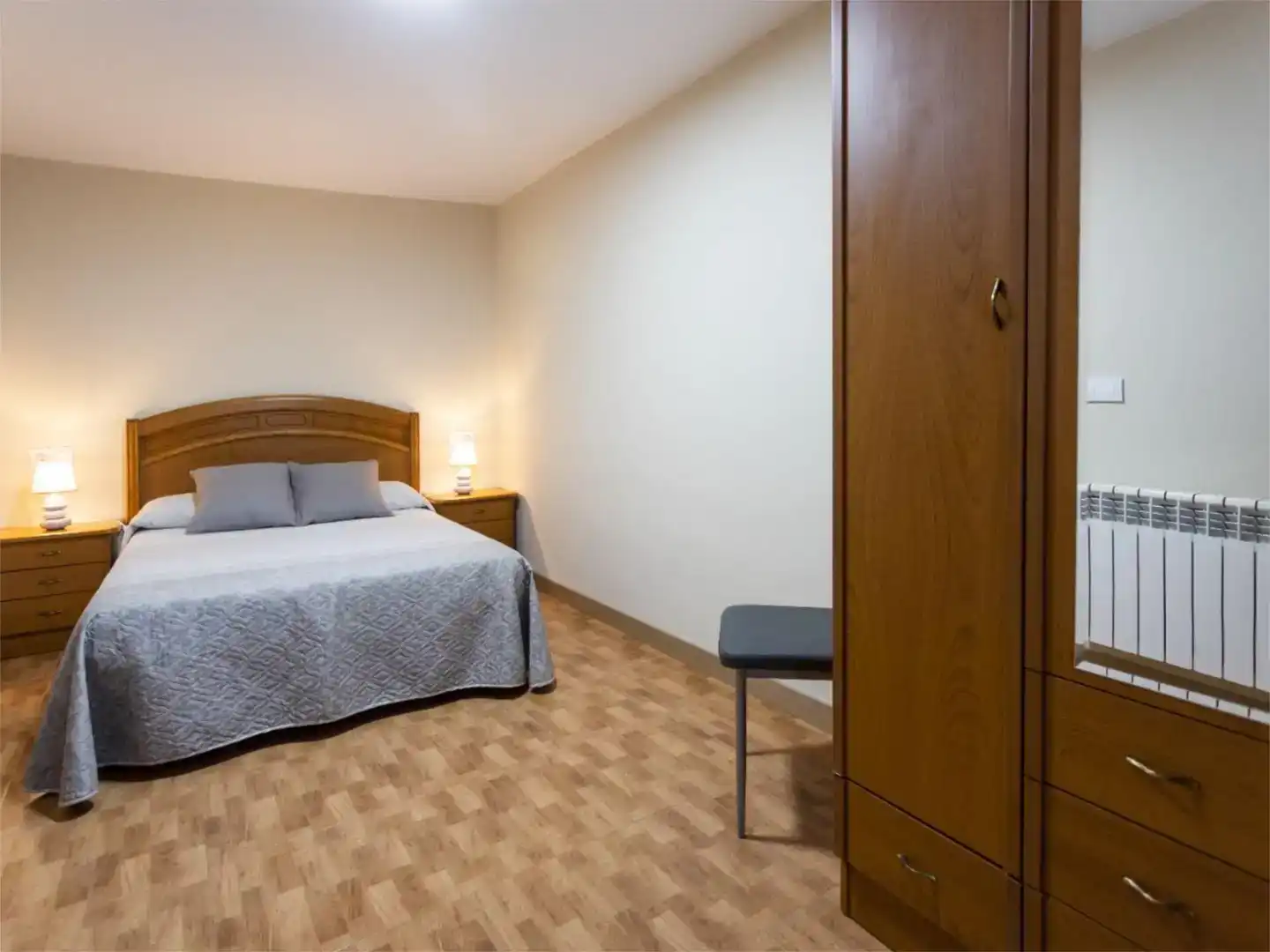 Schlafzimmer von Wohnung zum Verkauf in Llanes mit Balkon