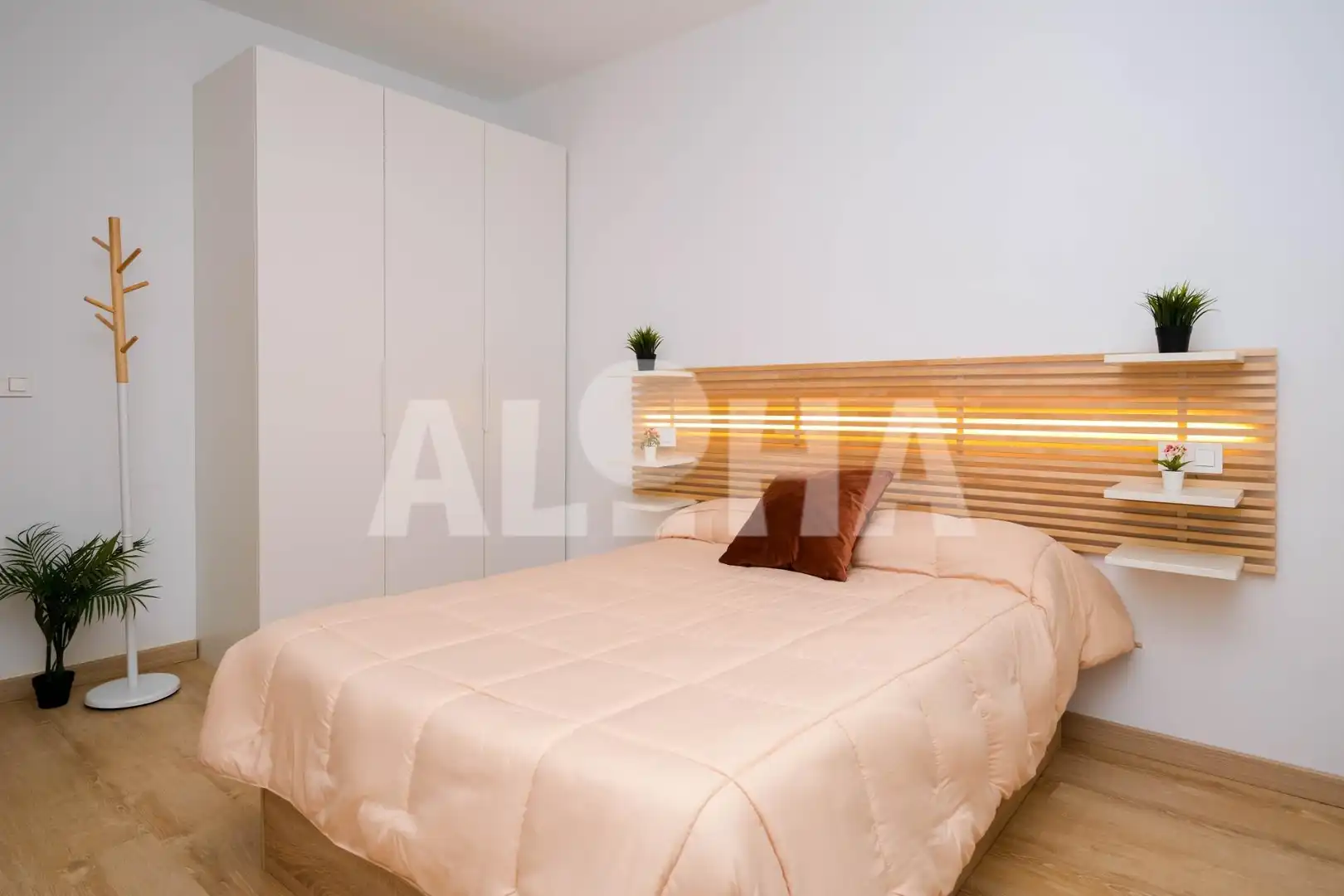 Bedroom of Apartments for rent in Moncada  with Air Conditioner, Heating and Furnished