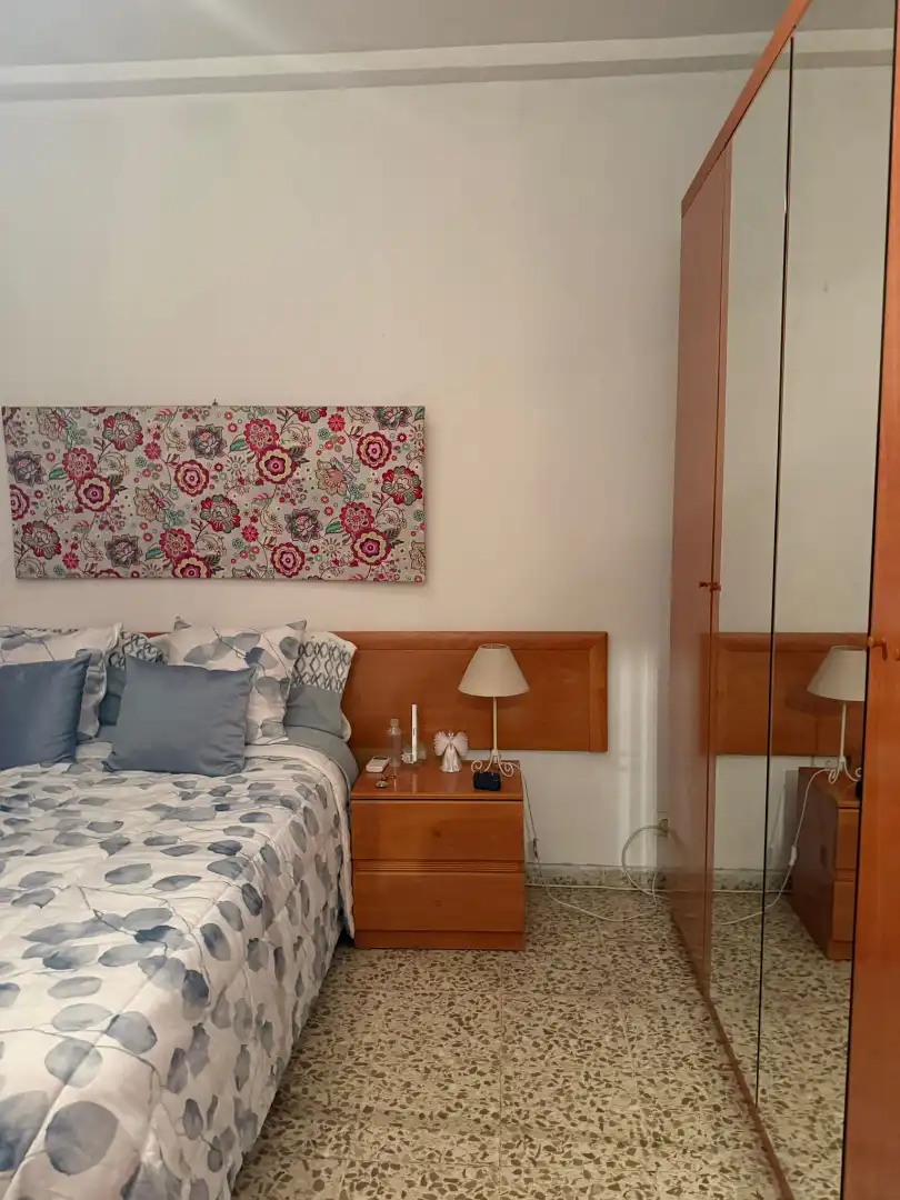 Schlafzimmer von Wohnung zum Verkauf in Sevilla mit Klimaanlage, Terrasse und Möbliert