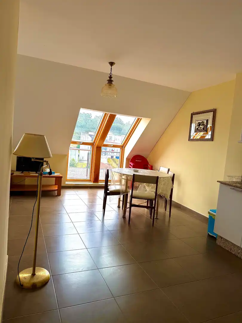 Esszimmer von Dachboden zum Verkauf in Malpica de Bergantiños mit Heizung und Terrasse