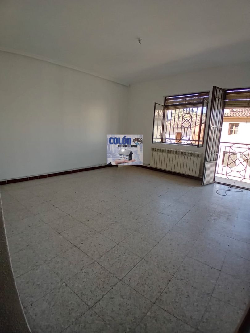 Sala de estar de Piso en venta en Fuensanta de Martos con Calefacción y Balcón