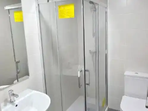 Bathroom of Flat for rent in Mijas  with Air Conditioner, Private garden and Storage room