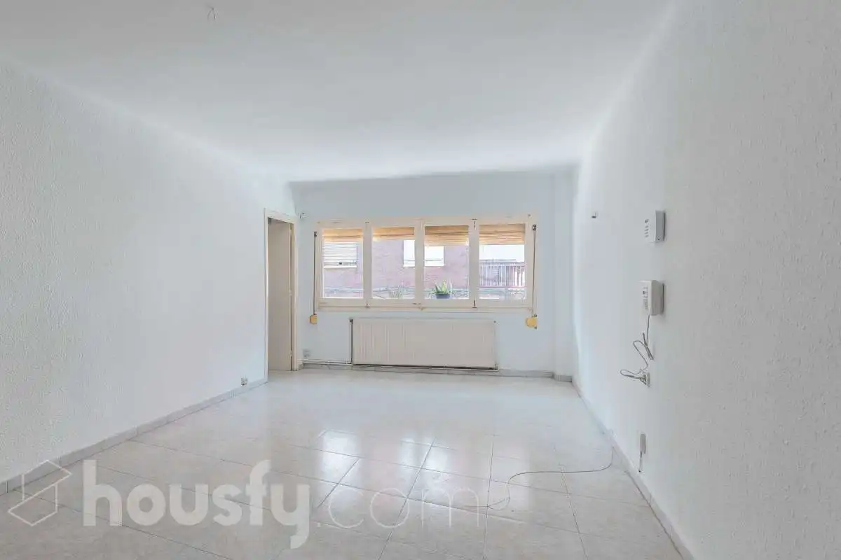 Living room of Flat for sale in Barcelona