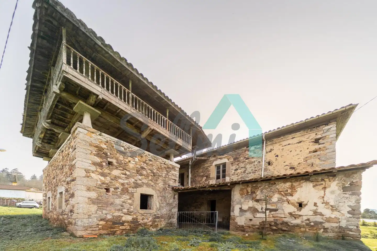 Casa o xalet en venda a Llamas, Salas
